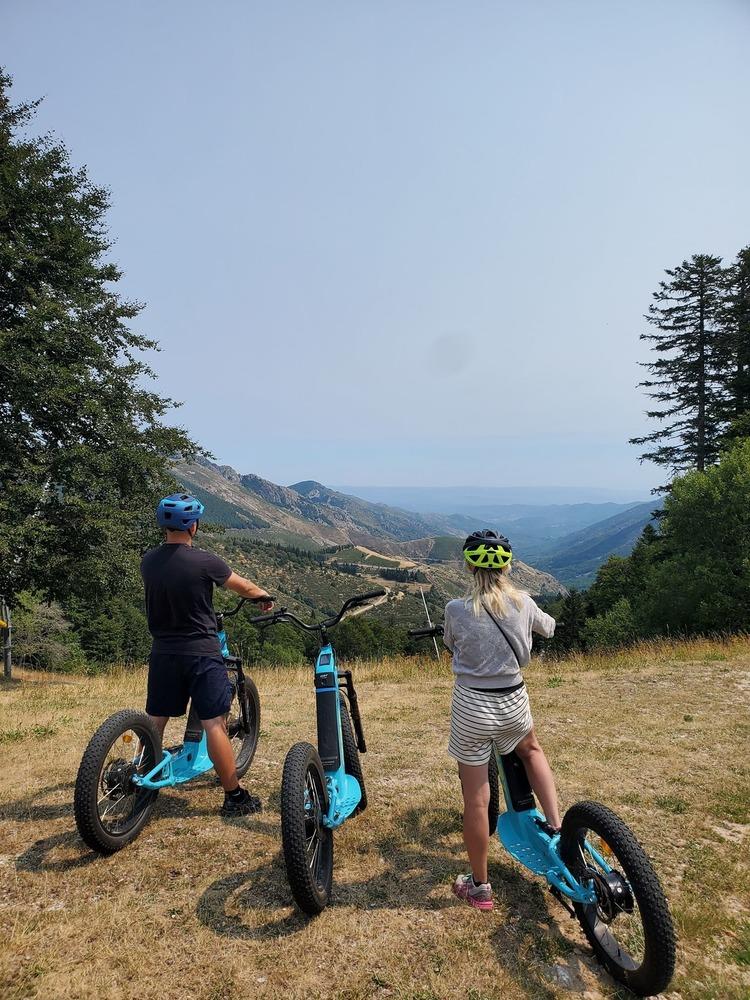 Balades en trottinettes électriques tout-terrain